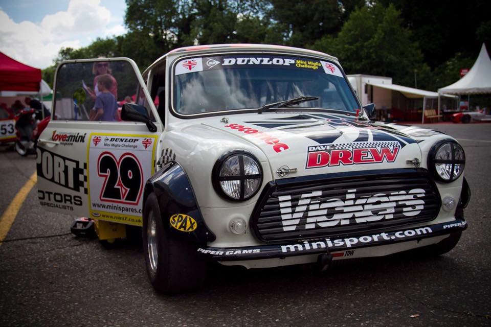 11215841_1601237656813928_7544114529996832512_n